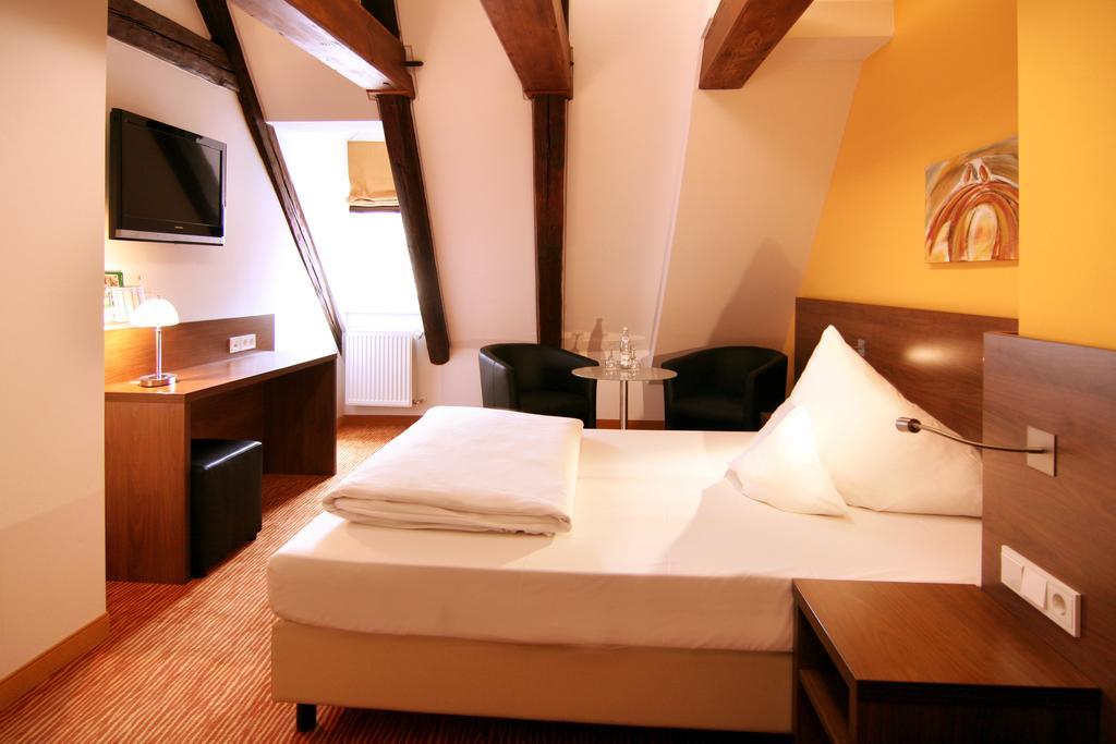Altstadthotel Arch Regensburg Dış mekan fotoğraf